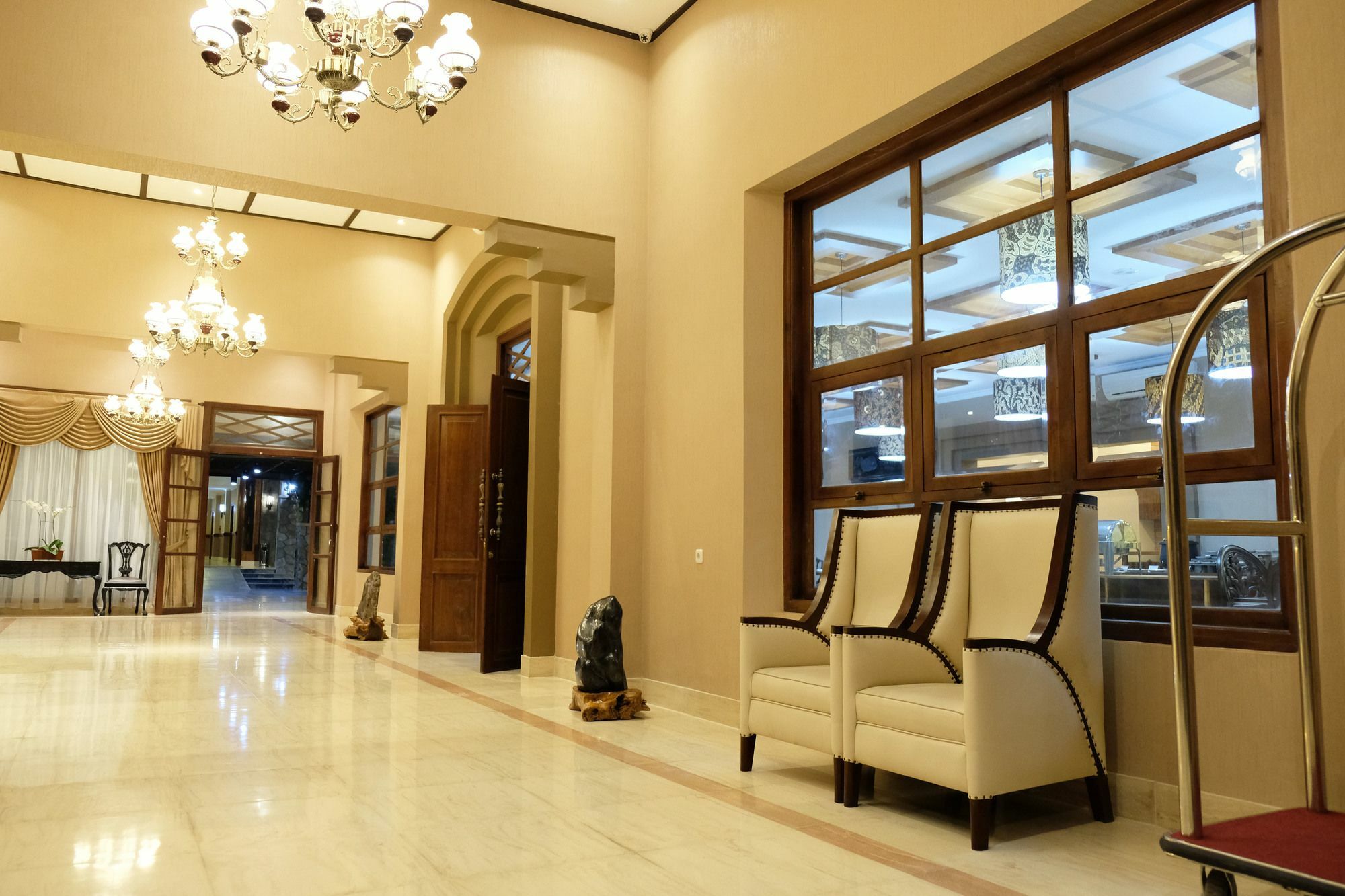 Mexolie Hotel Kebumen Luaran gambar